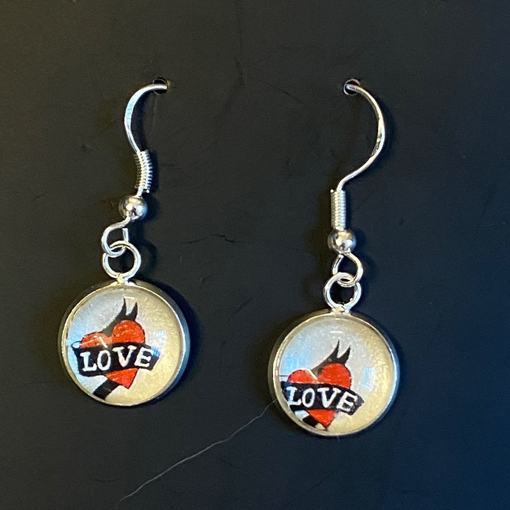 Color Street (rt) Love Park (ultimate unicorn) Ear